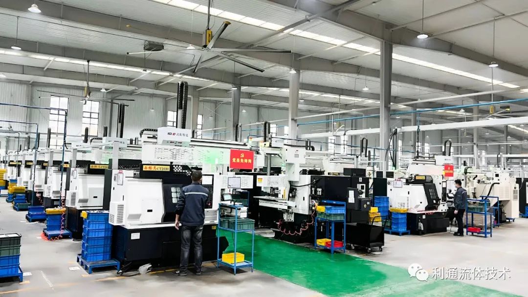 耐酸堿軟管：化學(xué)領(lǐng)域的安全護(hù)盾